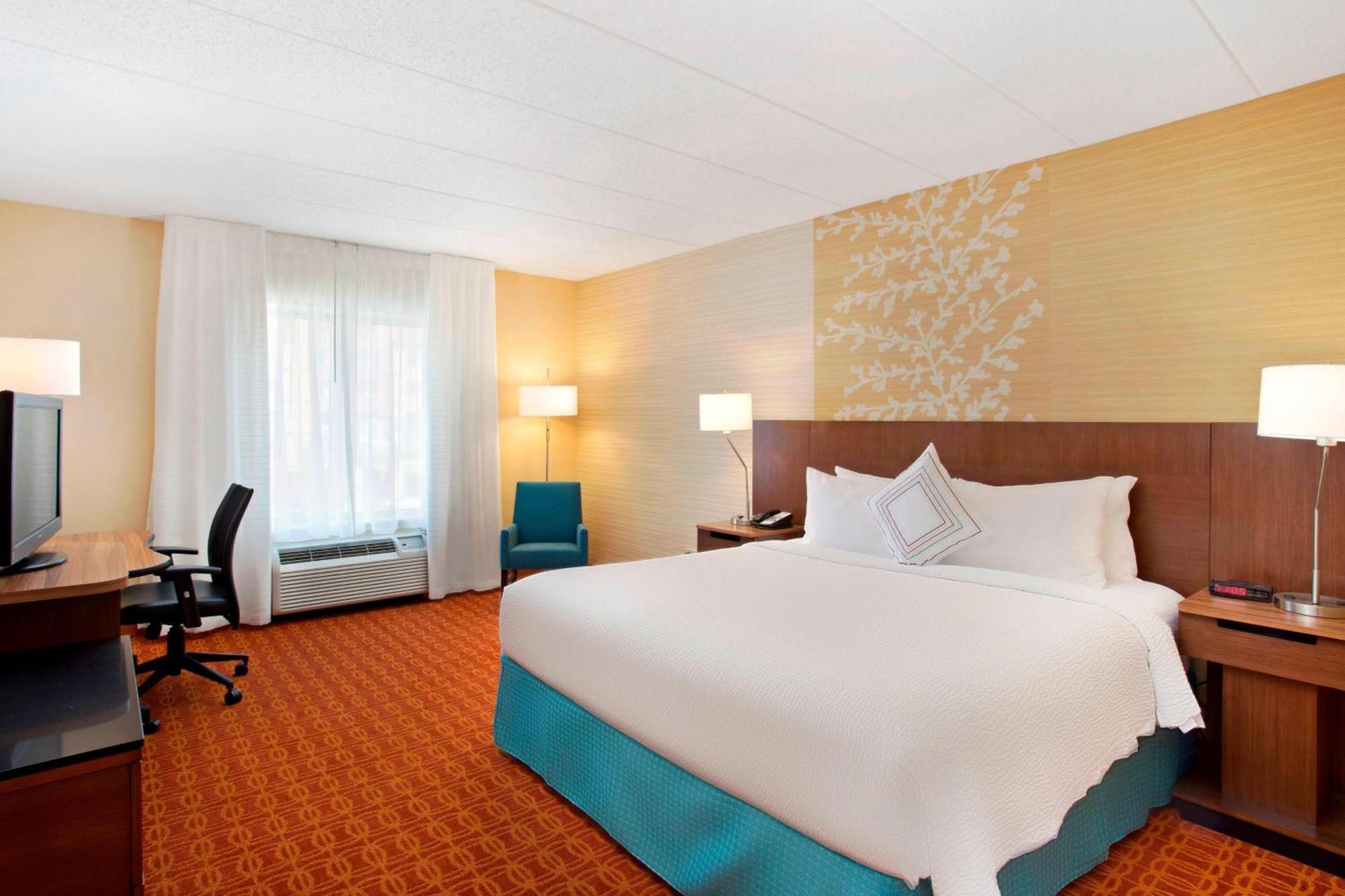 Fairfield & Chicago Midway Airport 3*