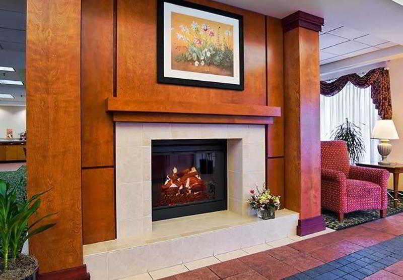 Hotel Fairfield & Chicago Midway Airport